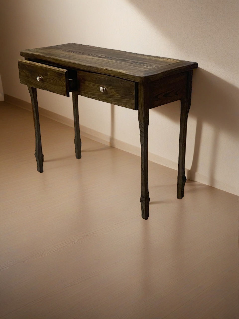 Туалетный столик из массива карагача